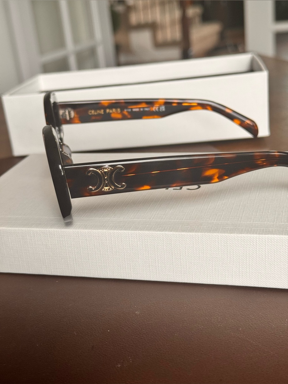 CL40194U Triomphe Oval Women Sunglasses 2026NEW Brown Tortoise - Picture 6 of 16